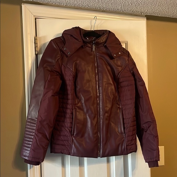 H by Halston Jackets & Blazers - H by Halston Women's Burgundy Quilted Jacket